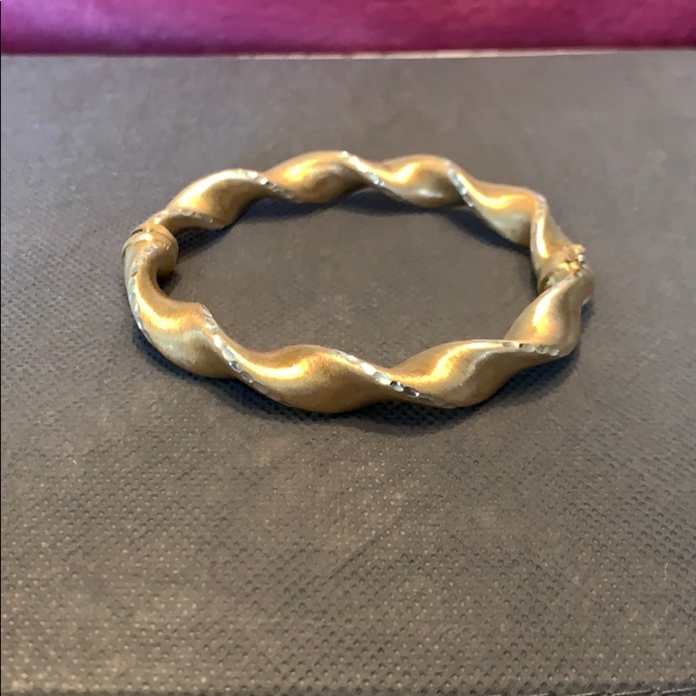 Veronese 18K Clad Satin/Diamond Cut Ribbon Bangle. - Picture 2 of 8